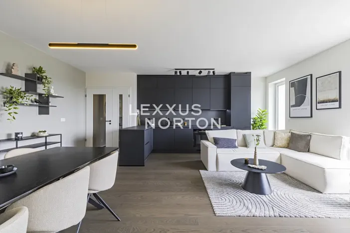 Prodej bytu 5+kk, Praha - Hostavice, Českobrodská, 109 m2