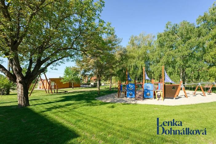 Prodej vinného sklepa, Hovorany, 258 m2