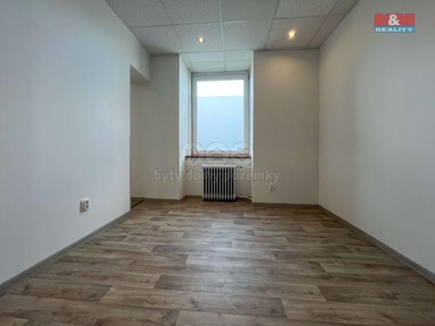 Pronájem kanceláře, Jindřichův Hradec - Jindřichův Hradec II, Kmentova, 16 m2