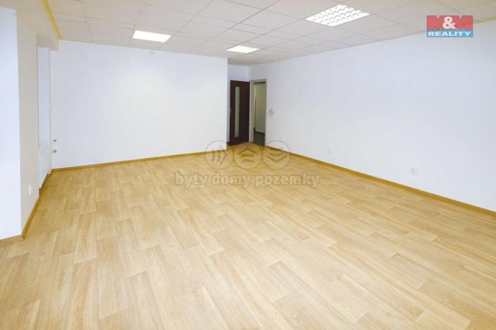 Pronájem kanceláře, Jindřichův Hradec - Jindřichův Hradec II, Kmentova, 30 m2