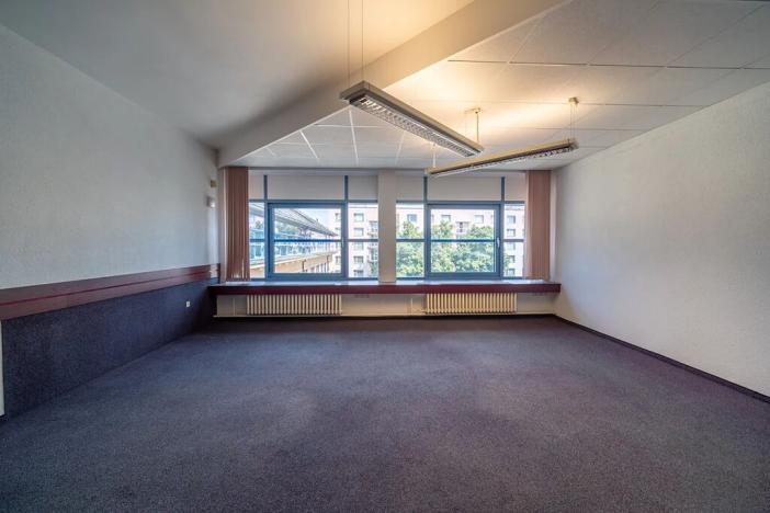 Pronájem kanceláře, Pardubice, Za Pasáží, 40 m2