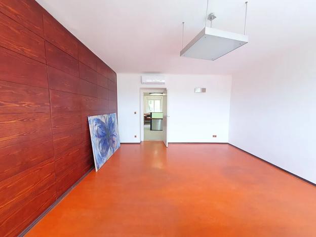 Pronájem kanceláře, Praha - Smíchov, Na Hřebenkách, 200 m2