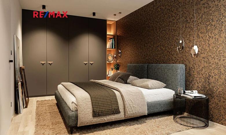 Prodej bytu 2+kk, Hradec Králové, Meruňková, 79 m2