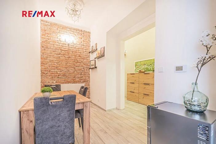 Prodej bytu 3+kk, Praha - Smíchov, Zborovská, 70 m2