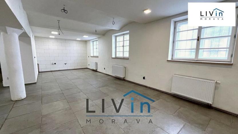 Pronájem obchodního prostoru, Olomouc, Horní náměstí, 80 m2