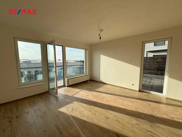 Prodej bytu 2+kk, Praha - Dolní Počernice, Černodolská, 64 m2