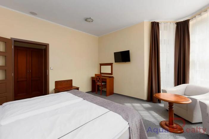 Prodej ubytování, Karlovy Vary, Jarní, 989 m2