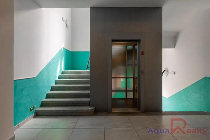 Prodej ubytování, Karlovy Vary, Jarní, 989 m2