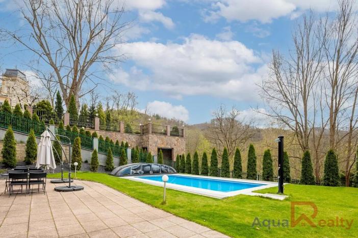 Prodej ubytování, Karlovy Vary, Jarní, 989 m2