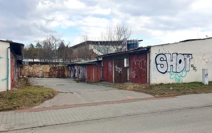 Prodej garáže, Brno, Střední, 59 m2
