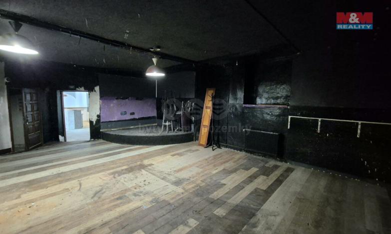 Pronájem obchodního prostoru, Kladno, T. G. Masaryka, 157 m2