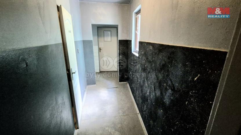 Pronájem obchodního prostoru, Kladno, T. G. Masaryka, 157 m2