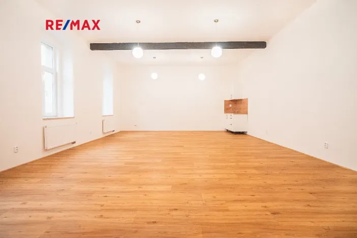 Pronájem kanceláře, Plzeň, Jablonského, 52 m2
