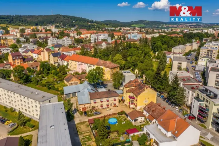 Prodej komerčního pozemku, Strakonice, Havlíčkova, 1795 m2