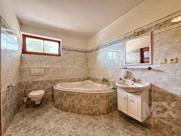 Prodej rodinného domu, Brada-Rybníček, 340 m2