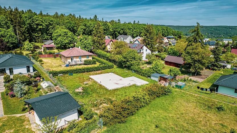 Prodej pozemku pro bydlení, Mníšek pod Brdy, Na Madlenkách, 878 m2