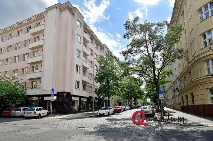 Pronájem bytu 1+kk, Praha - Žižkov, Baranova, 29 m2