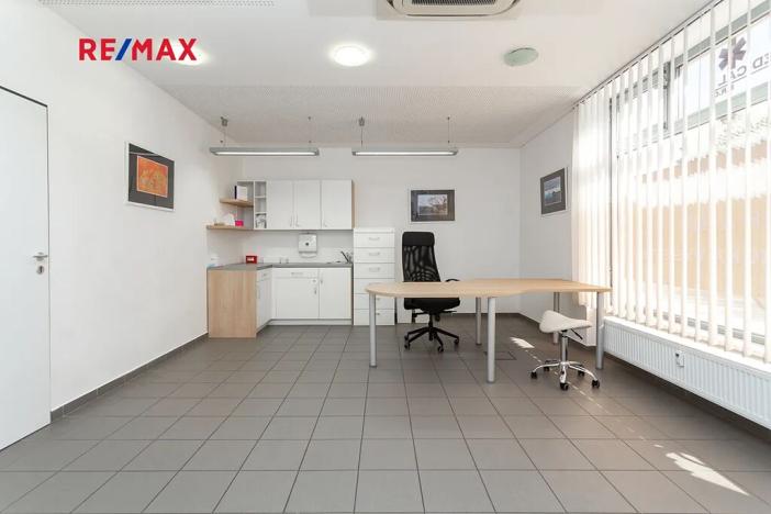 Pronájem ordinace, Praha - Nusle, Hradeckých, 83 m2