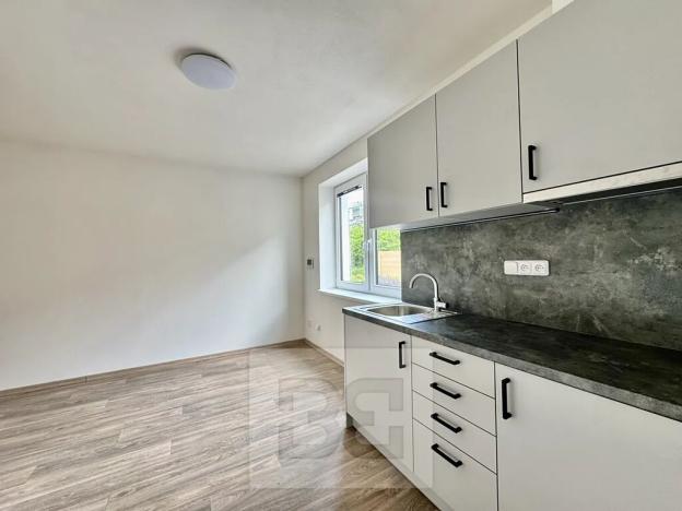 Pronájem ordinace, Střelice, Nová ulice, 50 m2