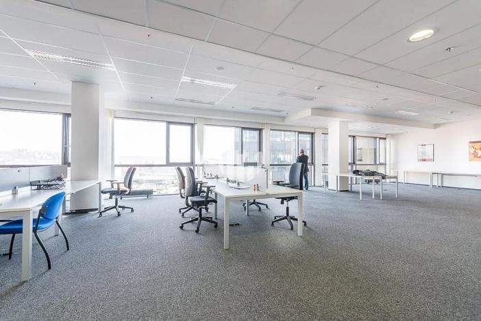 Pronájem kanceláře, Praha - Libeň, Českomoravská, 293 m2