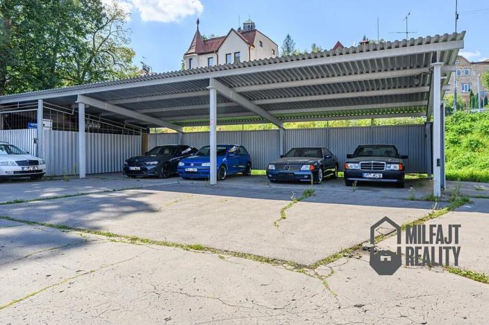 Pronájem garážového stání, Jablonec nad Nisou, Podzimní, 25 m2
