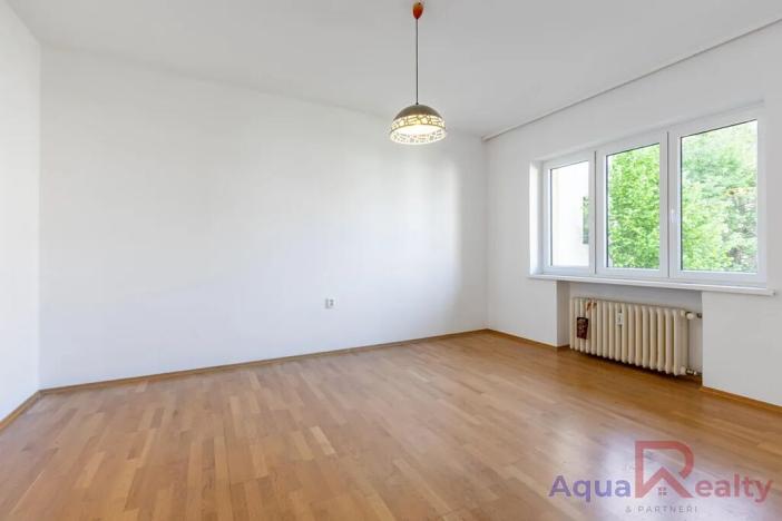 Prodej podílu bytu 2+1, Karlovy Vary, 5. května, 59 m2