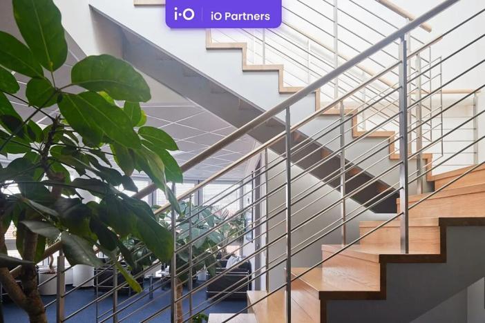 Pronájem kanceláře, Praha - Smíchov, Plzeňská, 1121 m2