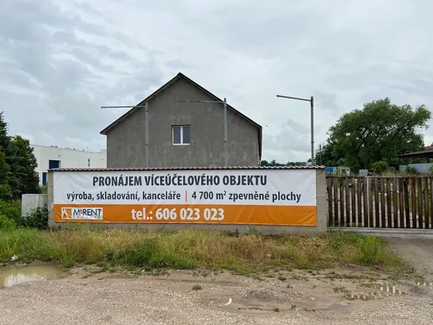 Pronájem výrobních prostor, Pavlov, 5626 m2