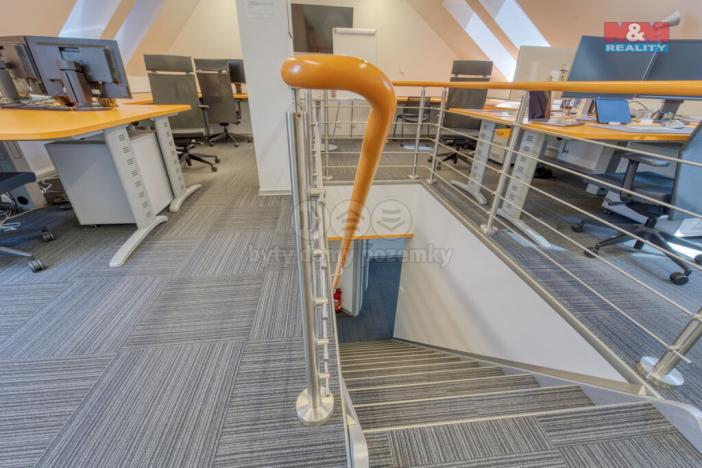 Pronájem kanceláře, Plzeň, Klatovská třída, 182 m2