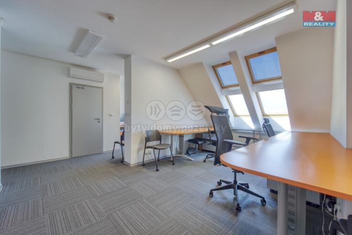 Pronájem kanceláře, Plzeň, Klatovská třída, 182 m2