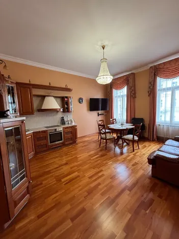 Prodej bytu 3+kk, Karlovy Vary, Vřídelní, 82 m2