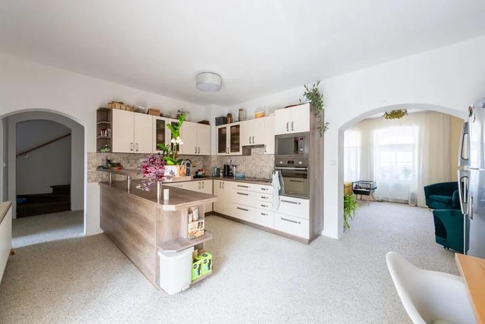 Prodej rodinného domu, Vinařice, II. ulice, 220 m2