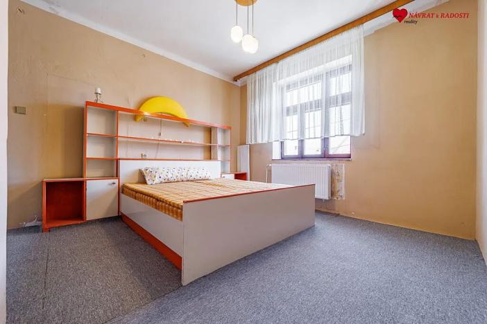 Prodej rodinného domu, Cholina, 333 m2