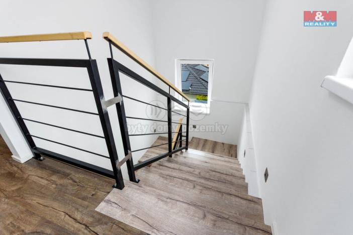 Prodej rodinného domu, Hrabyně, 188 m2