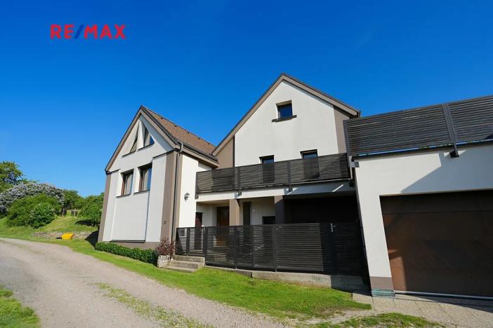 Prodej rodinného domu, Lomnice, 298 m2