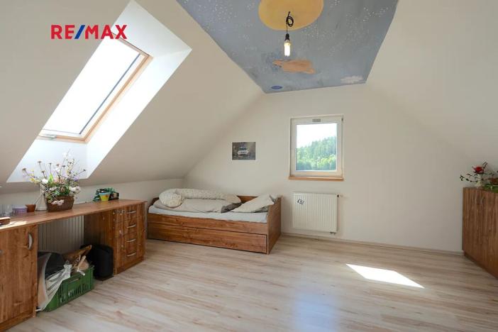 Prodej rodinného domu, Lomnice, 298 m2