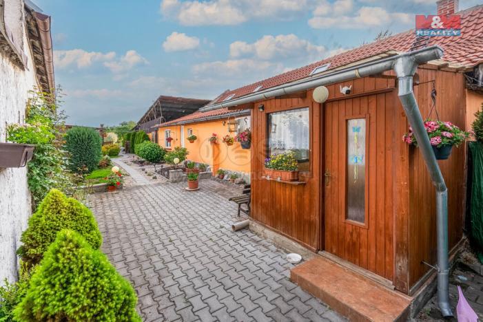 Prodej rodinného domu, Neratovice - Mlékojedy, Hlavní, 174 m2