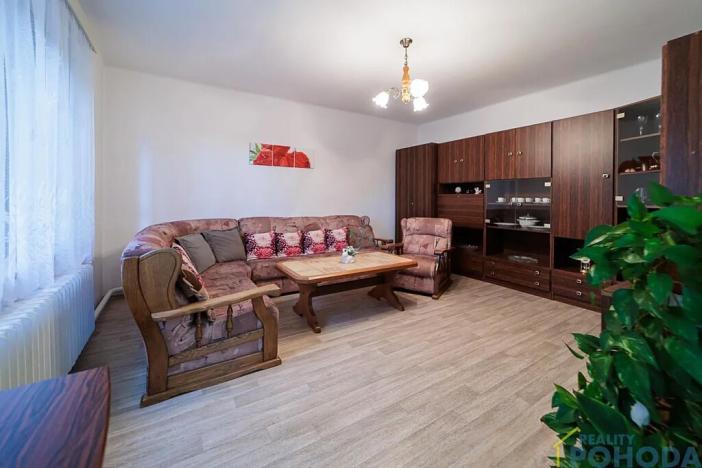 Prodej rodinného domu, Klešice, 365 m2