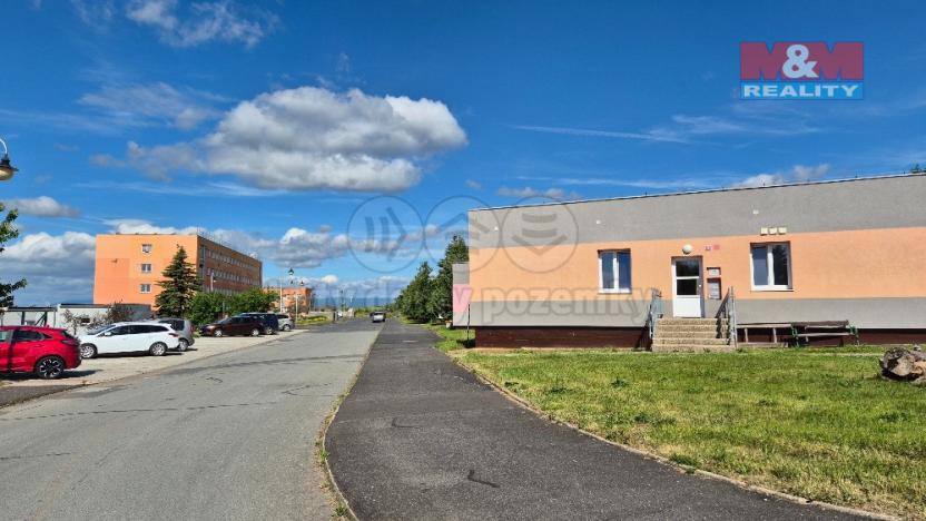 Prodej pozemku pro bydlení, Hrušovany, 30076 m2