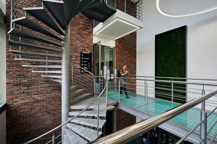 Pronájem kanceláře, Praha - Jinonice, Radlická, 1000 m2