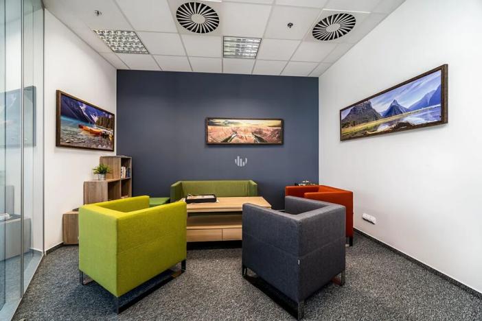 Pronájem kanceláře, Praha - Libeň, Českomoravská, 890 m2