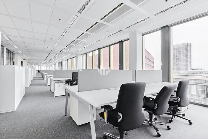 Pronájem kanceláře, Praha - Nusle, Pikrtova, 739 m2