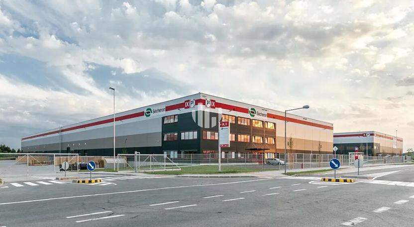 Pronájem kanceláře, Praha - Horní Počernice, Sezemická, 132 m2