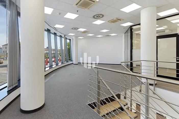 Pronájem obchodního prostoru, Brno, Orlí, 192 m2