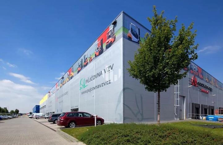 Pronájem kanceláře, Praha - Horní Počernice, Sezemická, 152 m2