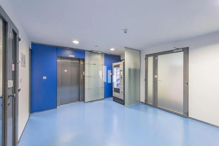 Pronájem kanceláře, Praha - Nusle, Doudlebská, 883 m2