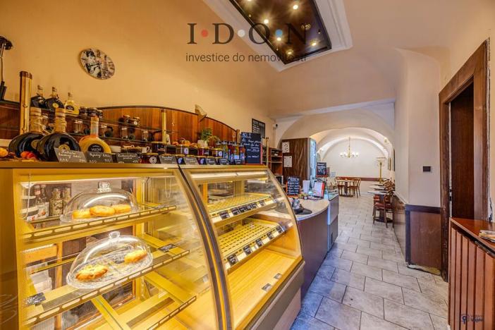 Prodej rodinného domu, Frýdek-Místek, Zámecké nám., 450 m2