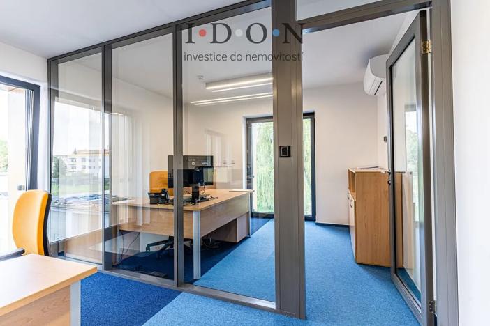 Pronájem kanceláře, Frýdek-Místek, Riegrova, 212 m2