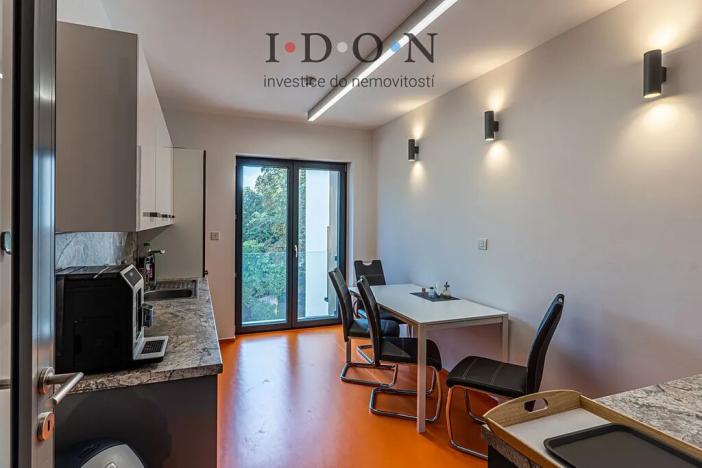 Pronájem kanceláře, Frýdek-Místek, Riegrova, 212 m2