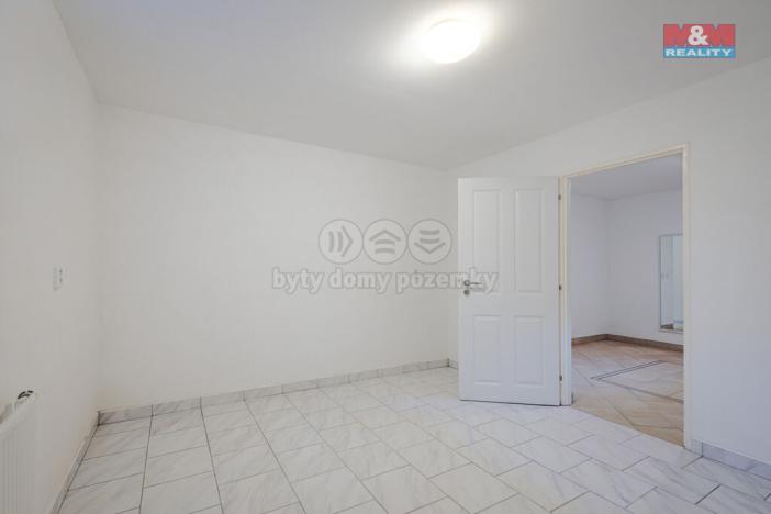 Prodej rodinného domu, Týnec nad Labem - Vinařice, 300 m2